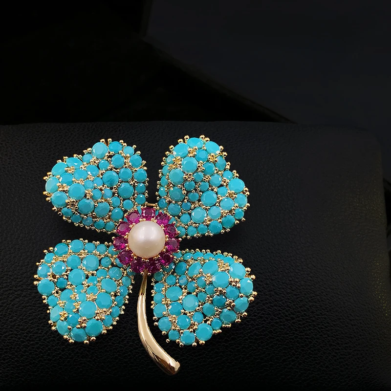 1877 Lucky Flower Micro-Inlaid Turquoise Clover Brooch Exquisite High-End Ethnic Style Pin Ornament Jewelry Clothes Accessories