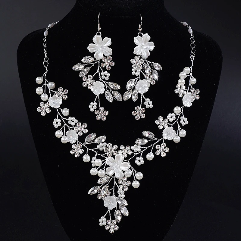 Bridal Jewelry Set Wedding Rhinestones Floral Pearls Necklace Earrings Jewelry Set Dangle Earrings Adjustable Set Elegance Party Jewelry For Women