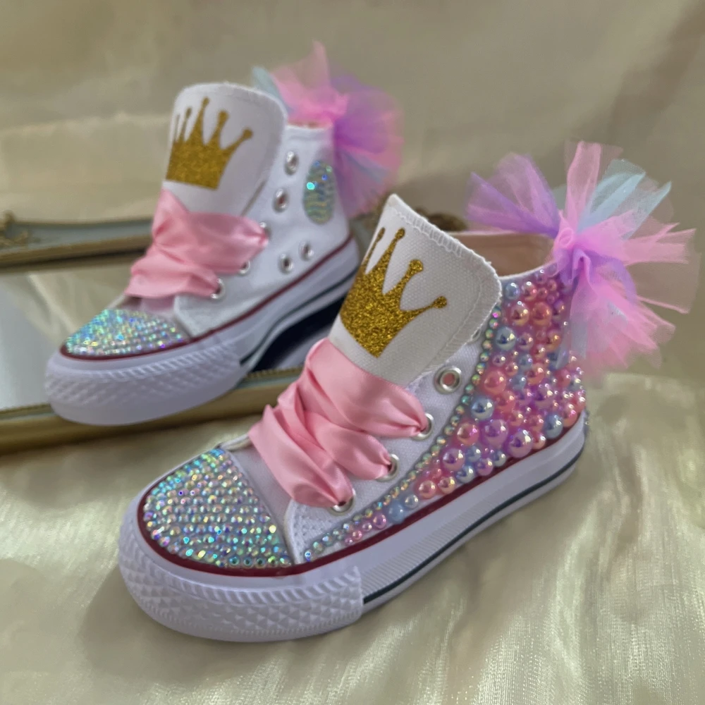 Zapatos hechos a mano con perlas de imitación de concha para niños