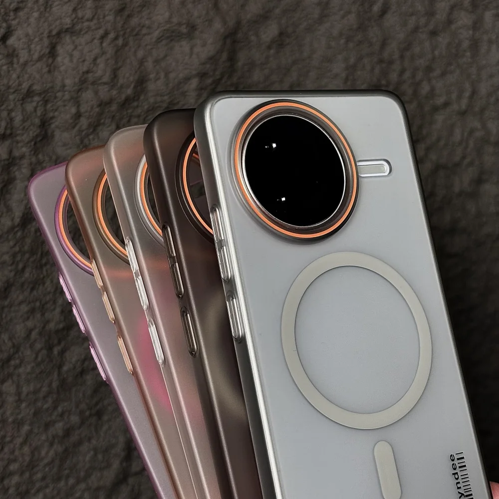 Ultra-Thin Matte Magnetic Wireless Charging Case - Clear Plastic Cover