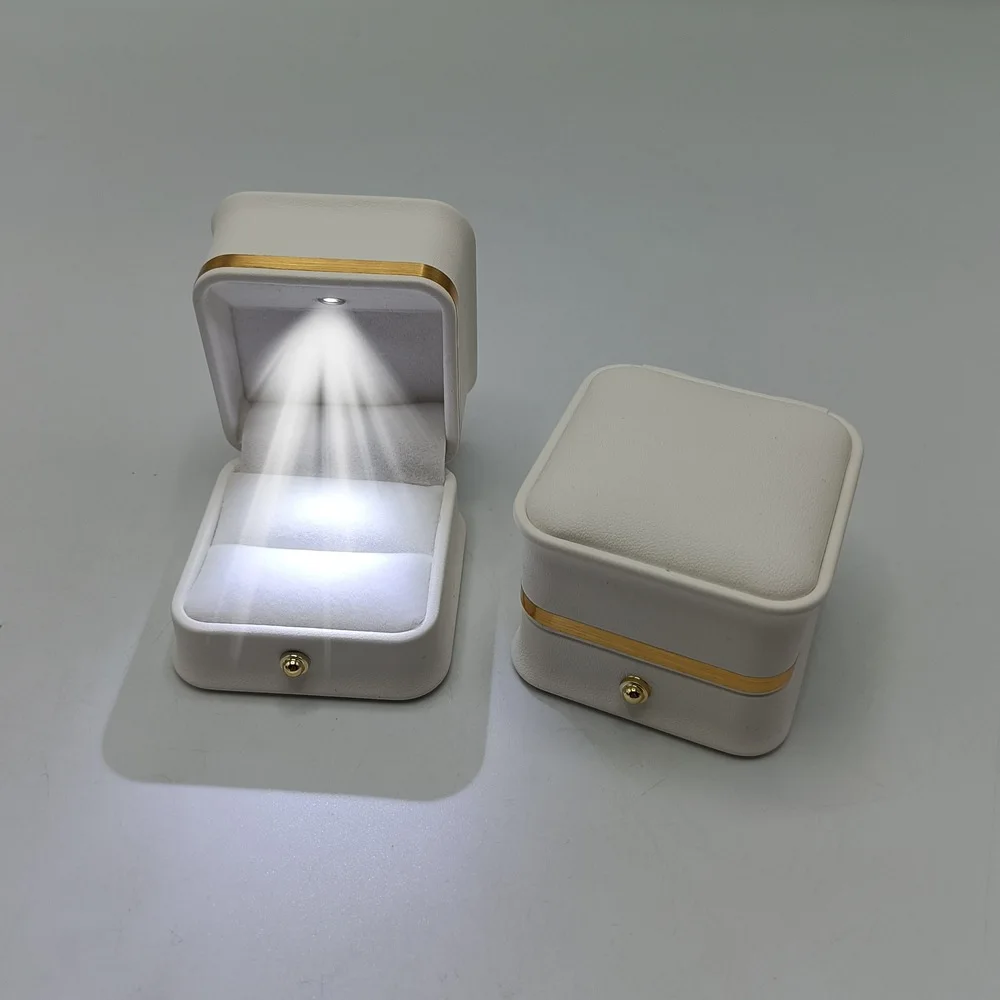 Eco-Friendly PU Leather Velvet-Lined LED Jewelry Box