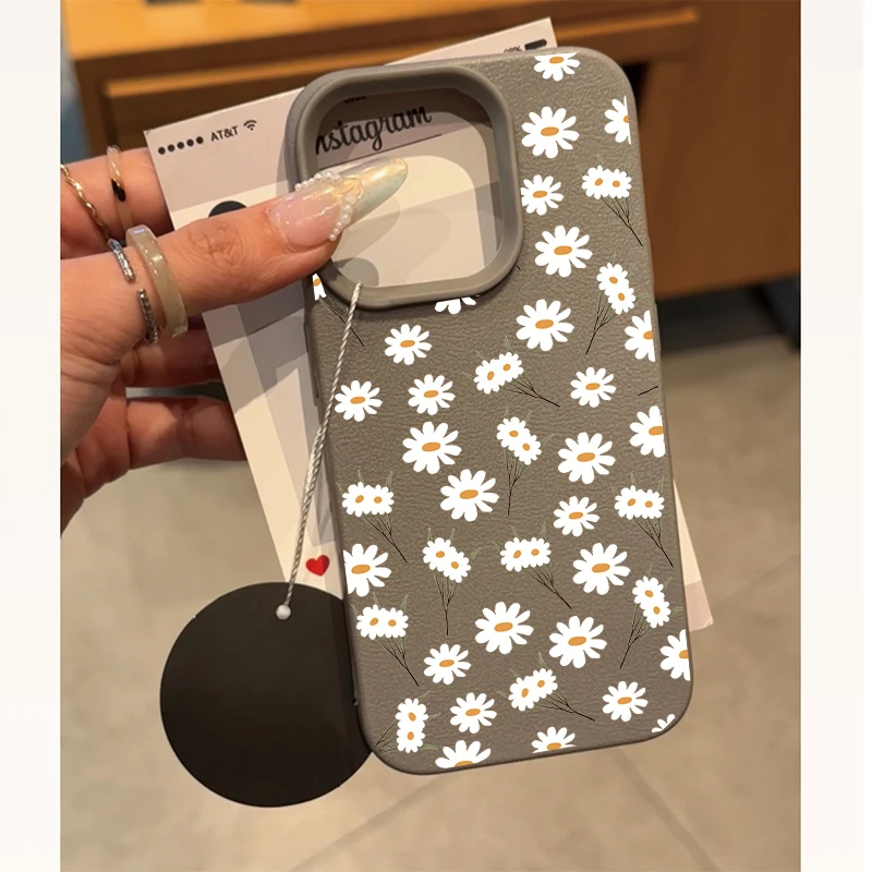 Charming Daisy Small Flower Phone Case Cover