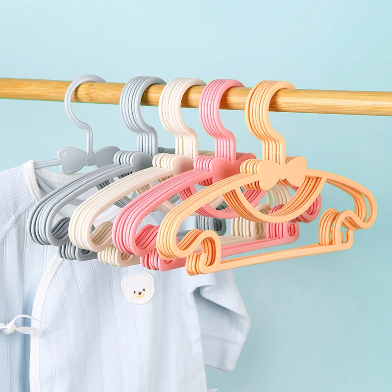 Dropship 10pcs Kids Clothes Hanger Racks Portable Plastic Display Hangers  Windproof Children Coats Hanger Baby Clothing Organizer to Sell Online at a  Lower Price
