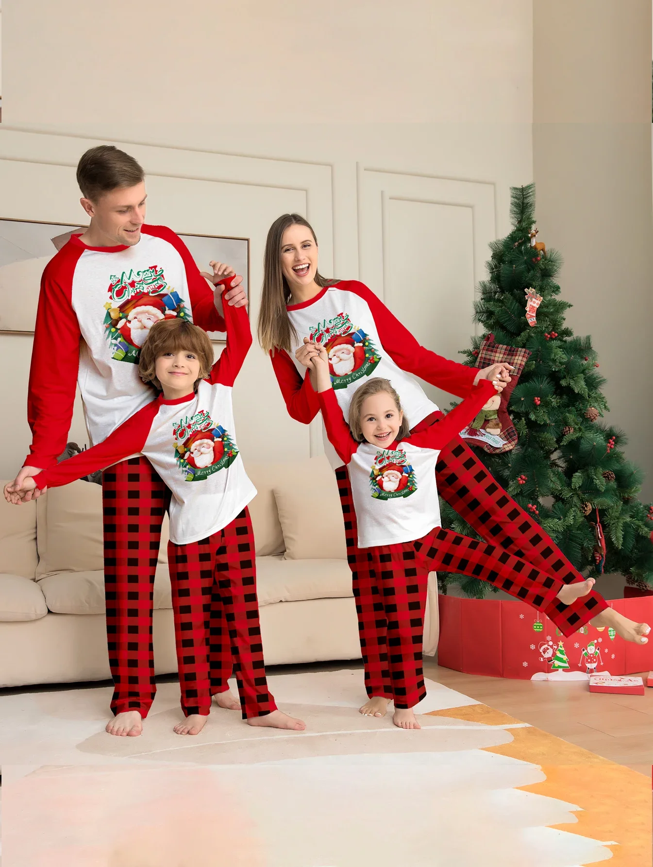 thumbnail image 1 of 2023 Feliz Navidad Ropa de Año Nuevo Mamá Hija Papá Hijo Bebé Conjuntos a juego Traje de 2 piezas Pijamas familiares Ropa de casa de algodón Pijamas, 1 of 5