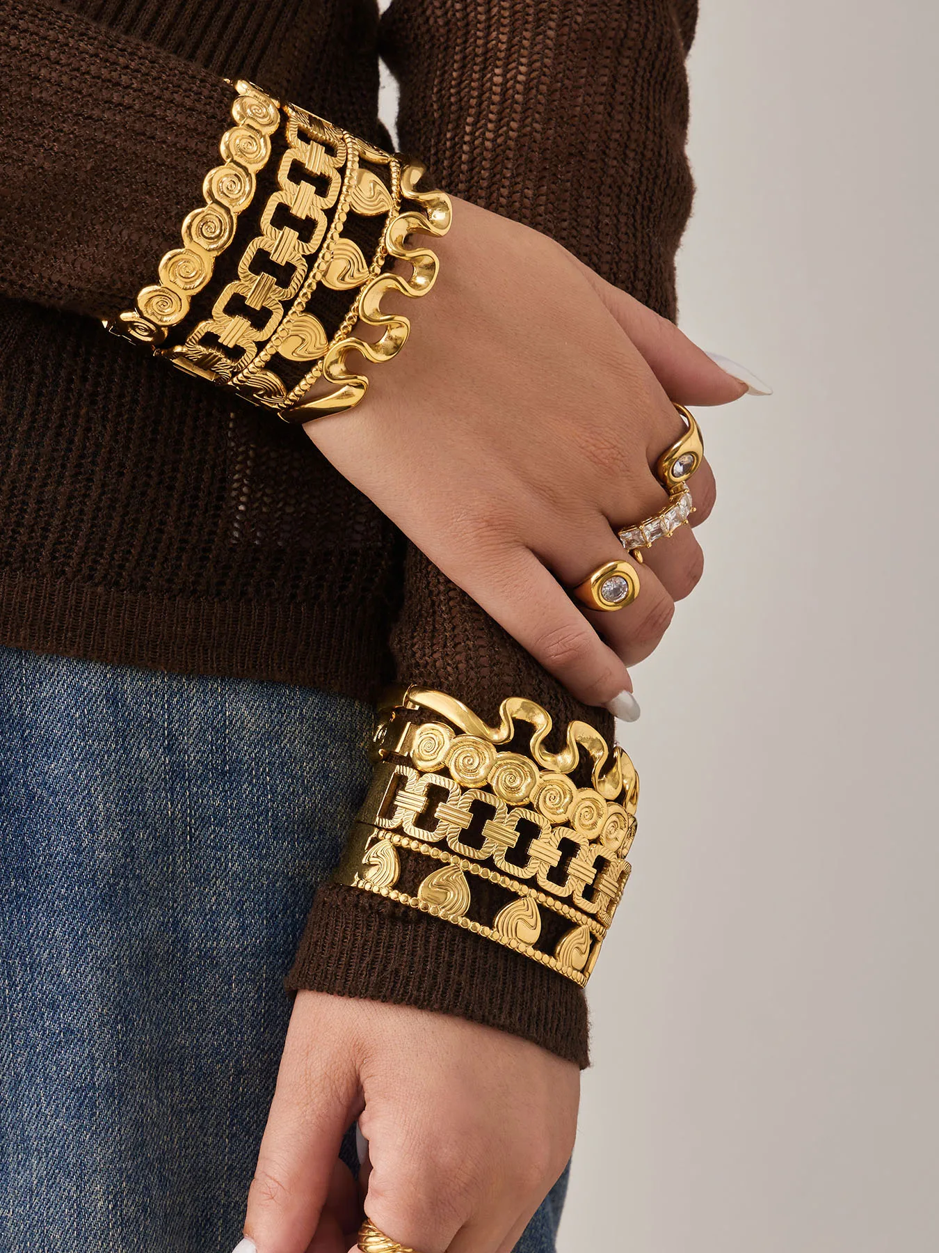 Indischer Stil Edelstahl Geometrische Breite Armbänder für Frauen PVD Goldplattiert Wasserdicht Damen-Armreif Handgelenk-Schmuck – Detail 2