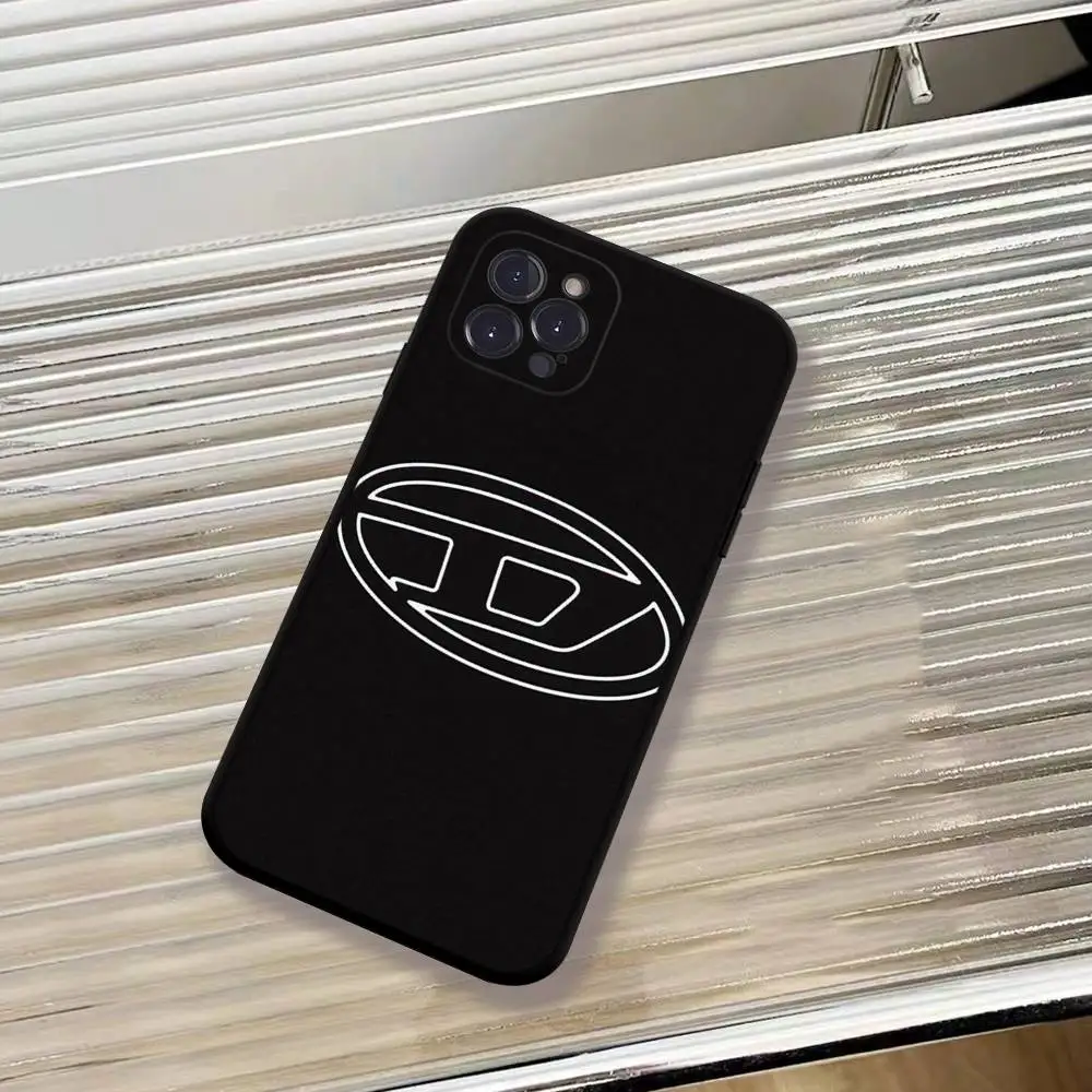 Fashion Diesel Phone Case For IPhone 16 17 Air 15 14 13 12 11 Pro Max 16E Plus Fundas