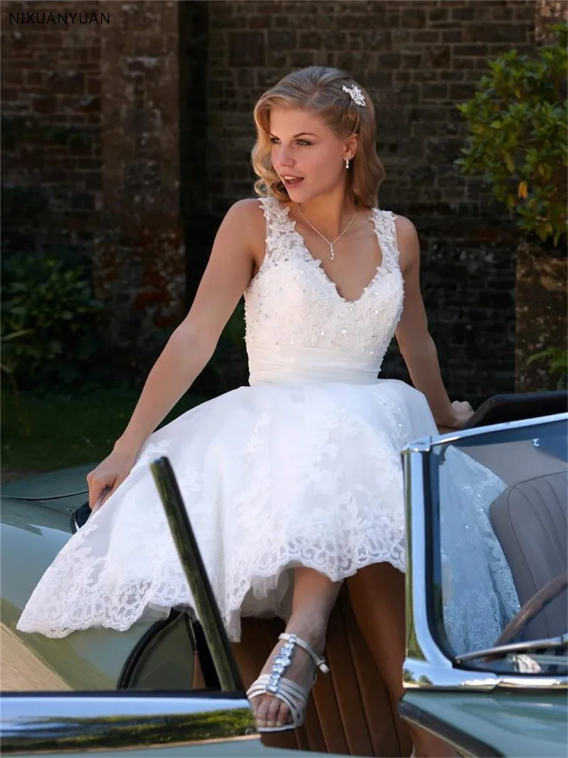 

ANGELSBRIDEP A Line White Lace Short Wedding Dress V Neck Vintage 1950s Mini Beach Short Bridal Gown Vestido De Noiva Curt