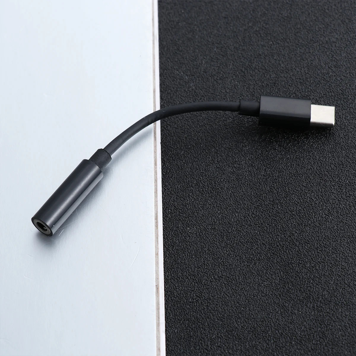 

USB-C Male to 35 Audio Female Jack 5mm Adapter Type-C Earphone Cable Headphone AUX