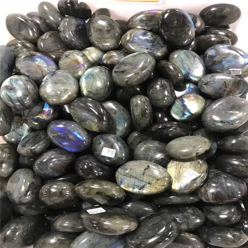 Verkauf von 100% Natürlichen Weißen Kristall-Rosenquarz Handsteinen, Reiki-Heilung Madagaskar-Edelstein Rollstein Geschenk Großhandel – Detail 5