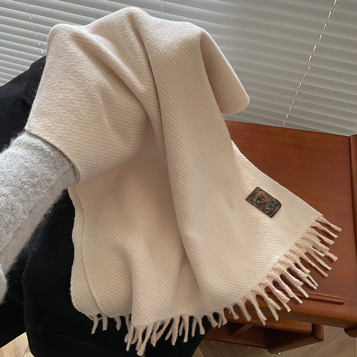 Women Latest Design Fashion Solid Imitation Cashmere Scarves Winter Warm Double Side Shawl Wraps Bufanda Tassel Blanket Scraf
