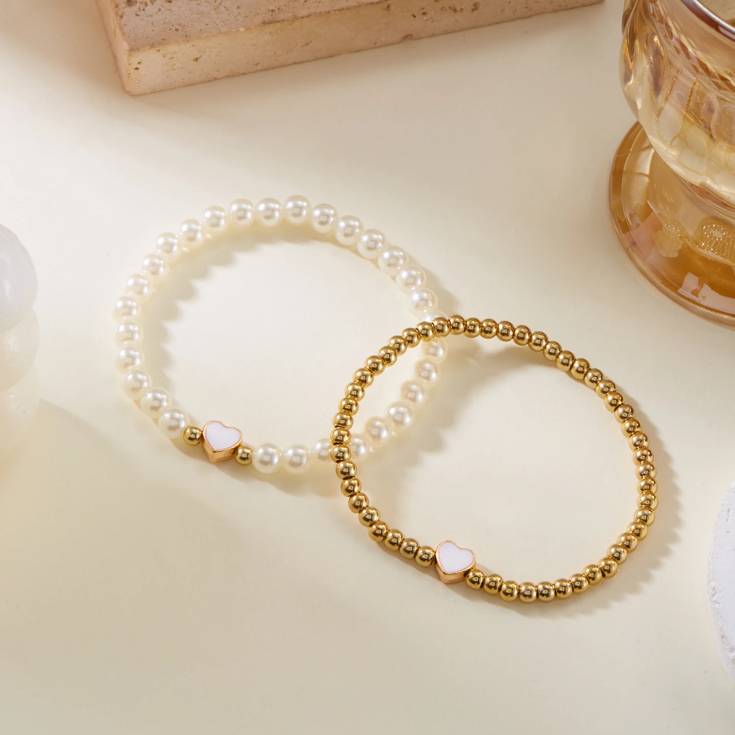 Doppelschichtige bunte Herz-Perlen-Armbänder für Frauen, elegante Imitationsperle, handgefertigte Armbänder, modischer Freundschaftsschmuck – Detail 12