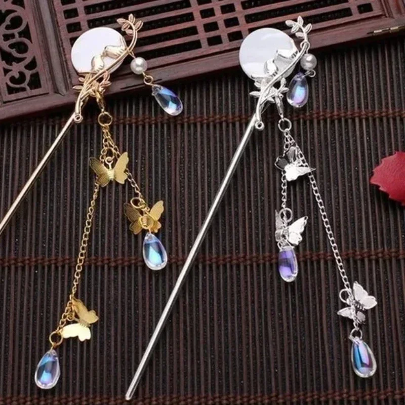 New Fashion Classic Pearl Tassel Butterfly Hair Stick Exquisite and Special Bride Headwear Travel Photography Jewelry Accessorie