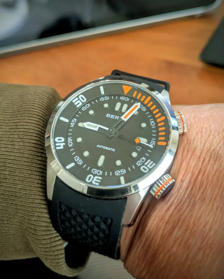 BERNY 自動ダイブウォッチ男性用超発光オリジナルデザイン 20ATM 男