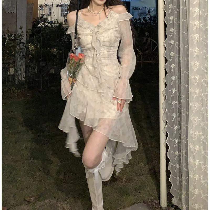 

2023 Spring New Dream Island Love Letter Ruffled Dress Women's Tie Dyed Off Shoulder Irregular Waist Short Skirt Trend