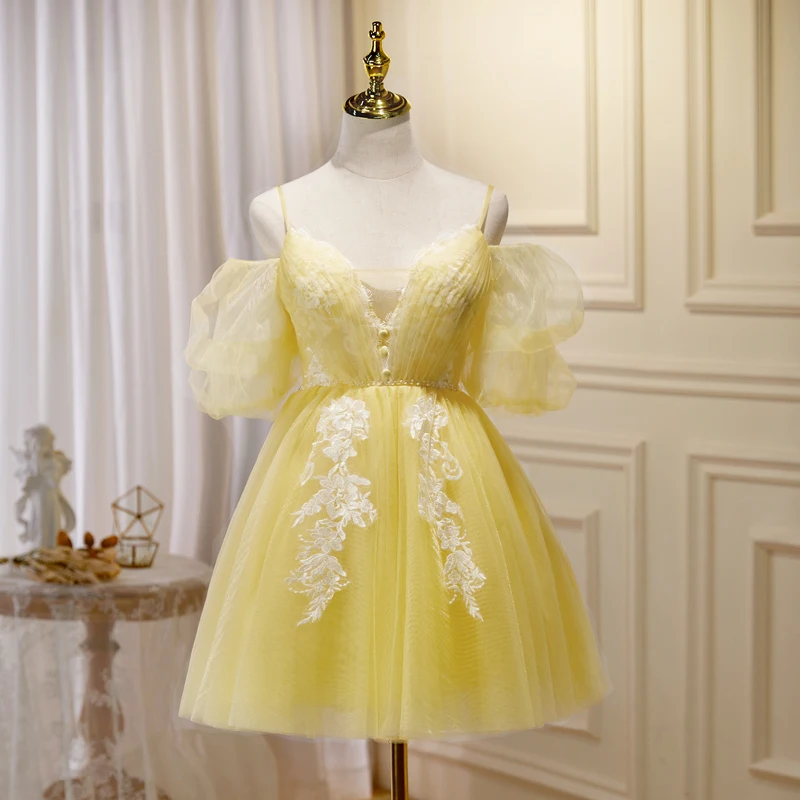 

Evening Dress Yellow Short Sleeve Knee Length Lace Up Appliques A-Line Pleat Tulle Boat Neck Plus Size Women Party Dresses B2655