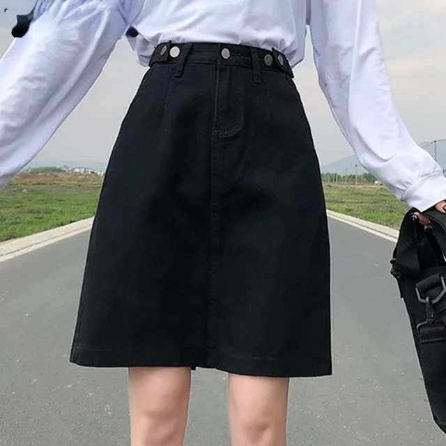 Saia Midi de Brim Vintage Feminina: O Estilo Atemporal Que Complementa Qualquer Look 3 Saia Midi de Brim Feminina: O Estilo Atemporal Que Complementa Qualquer Look