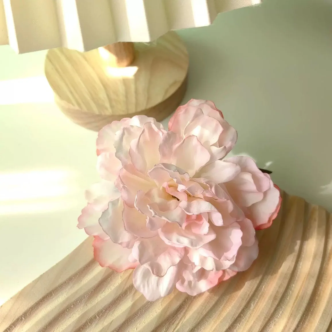 04 Light pink