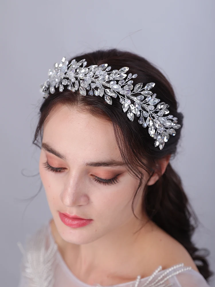 Fasce per capelli da sposa romantiche da donna Fascia per capelli fatta a mano con strass di cristallo Diadema dorata Copricapo da sposa per accessori per capelli  320