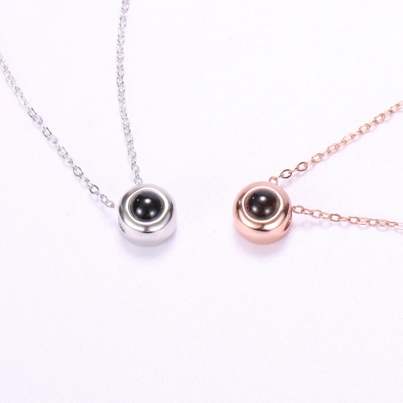 Customized Photo Projection Necklace Simple Style Nostalgia for Relatives and Friends used as Gifts for Family and Lovers