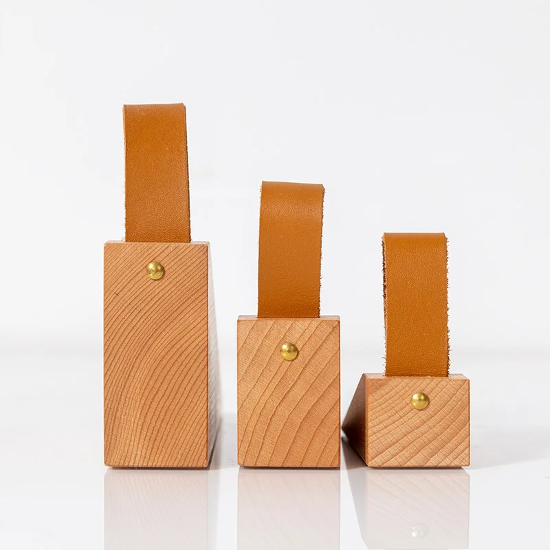 Рисунок 4 - пробка для двери из цельной древесины