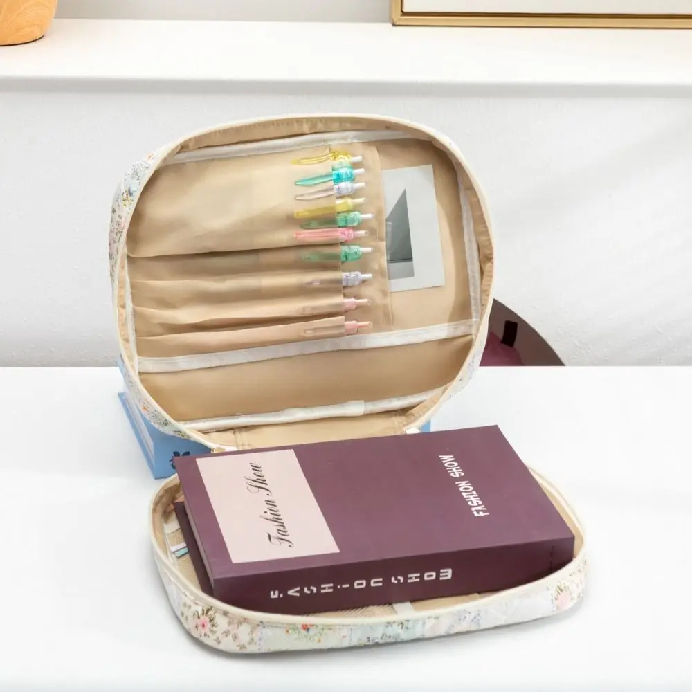 Quilted Portable Book Sleeve with Zipper Dustproof Carrying Case