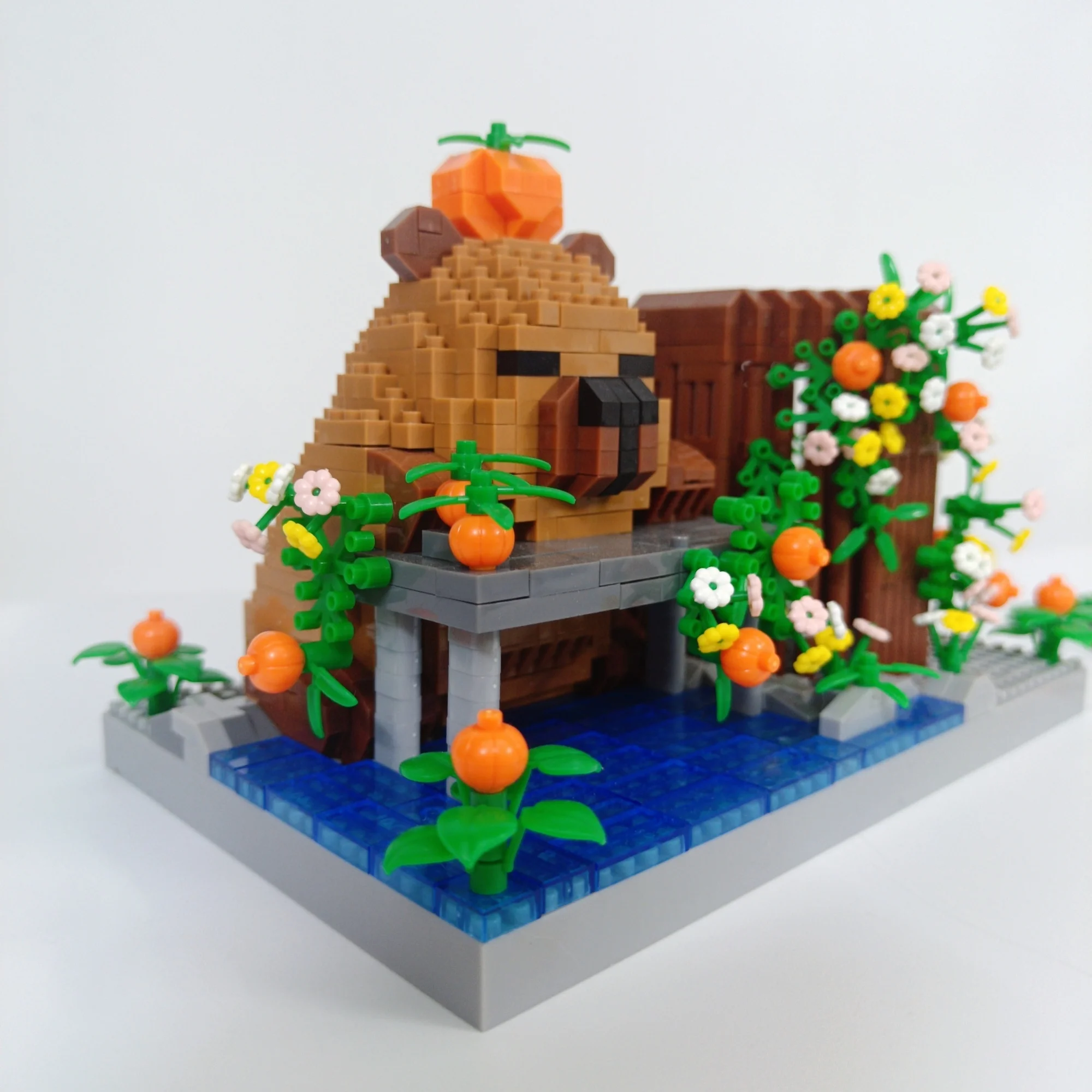KNEW BUILT Capybara Stifthalter Micro Mini Bausteinspielzeug – Montieren Sie Ihren eigenen Stifthalter, ideal für Studenten, pädagogisches lustiges Spielzeug