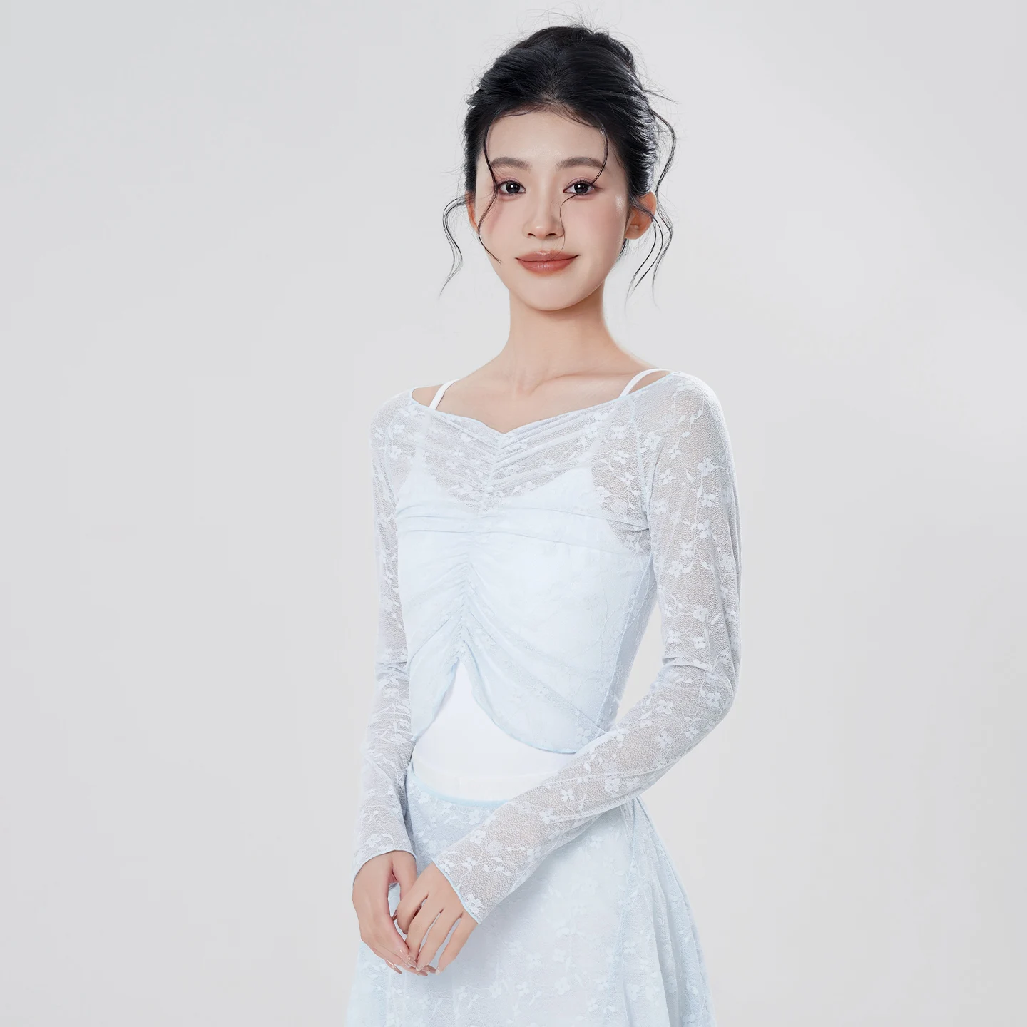 Haut de danse en dentelle pour femmes, haut plissé sur la poitrine, manches longues, tenue de danse moderne, pour adultes et adolescents, gymnastique, Yoga, entraînement, chemisier imprimé