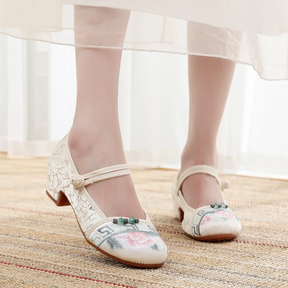 Shoes for Women Embroidery Ethnic Style Traditional Old Beijing Streetwear Dance Vintage Cheongsam Chinese Style Hanfu Qi Pao