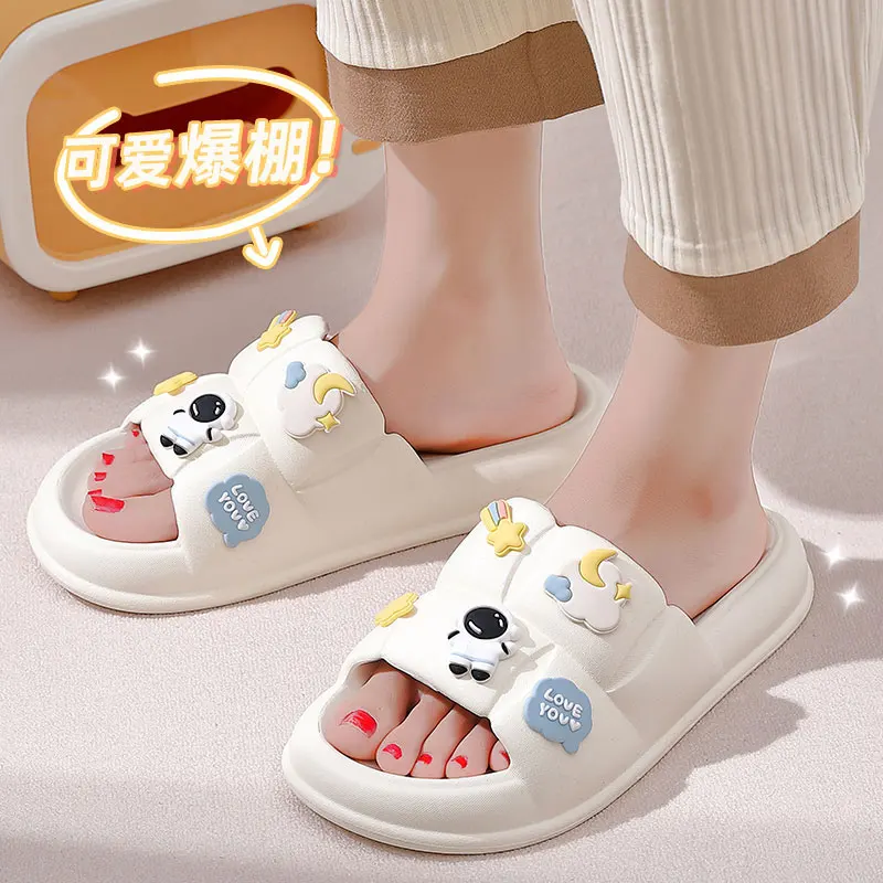 QYCKABY 2023 Graffiti Bear Slippers Man Fashion Slippers Anti slip Soft  Party Shoes Casual Male Lightweight Slides Free Shipping - AliExpress