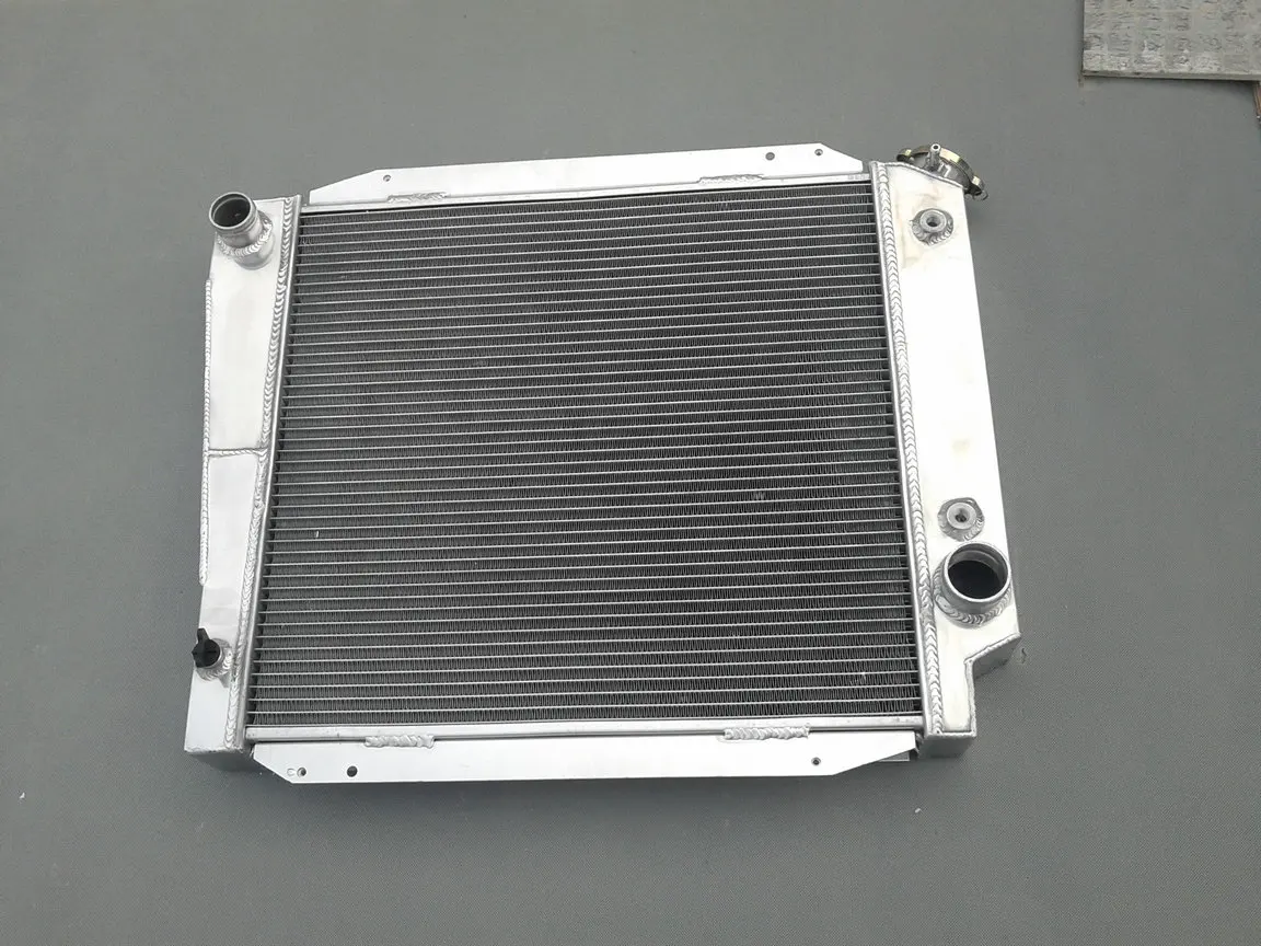 

3 Row Aluminum Racing Radiator Compatible with 1968-1977 Ford Bronco V8 5.0L 1969 1970 1971 1972 1973 1974 1975 1976