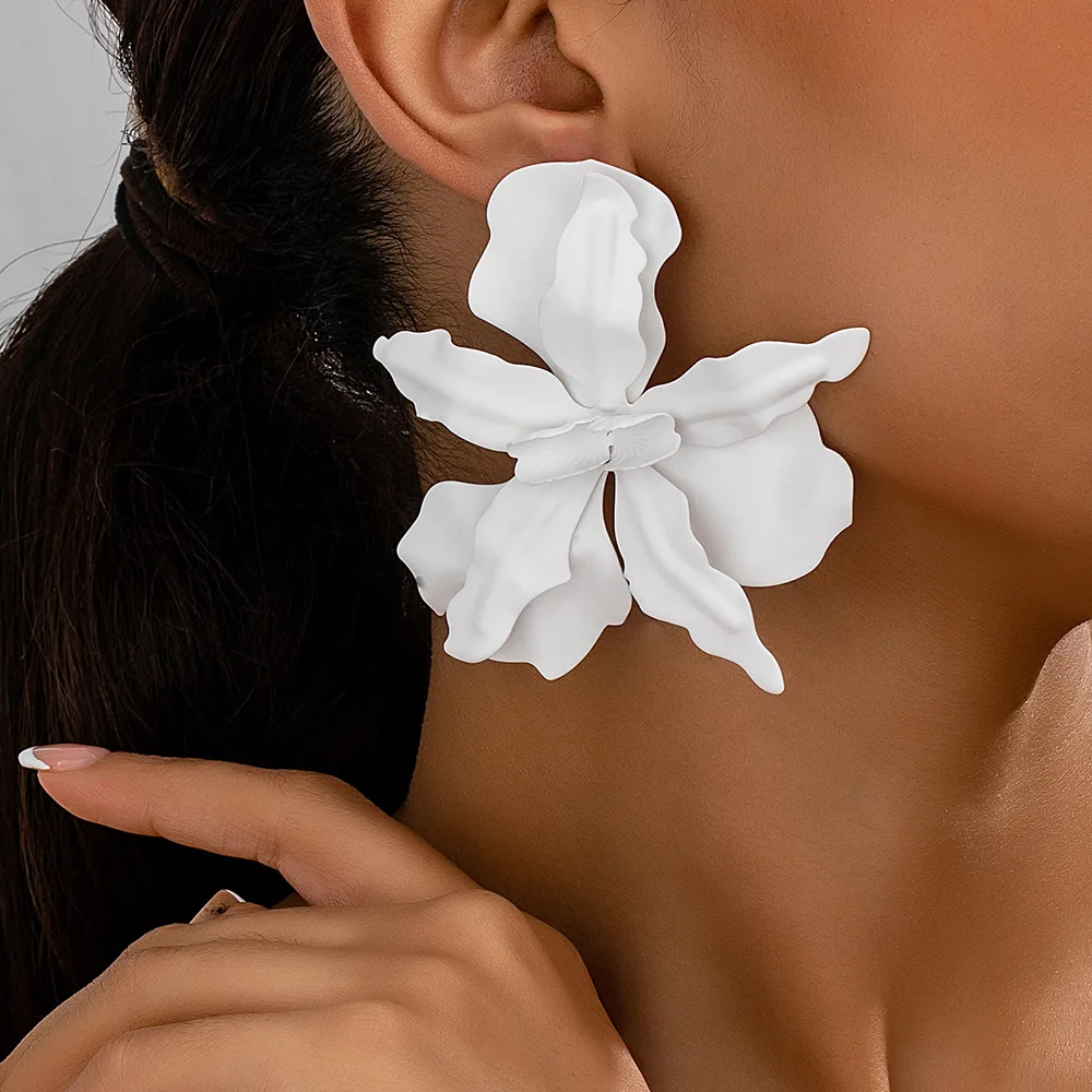 Stud Earrings For Women Enemal Irregular Flower Design Elegant Fashion Temperament Ear Accessories Fashion Jewelry BE561 3