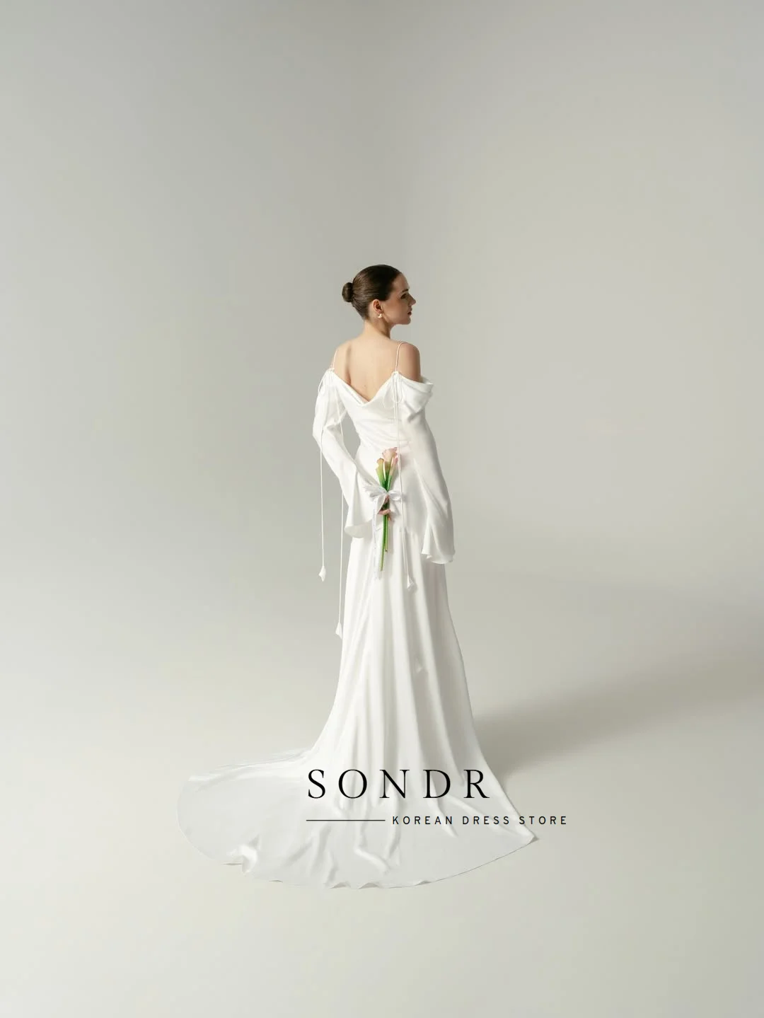 Sondr Customized Elegant Korean Wedding Dresses Spaghetti Strap Bridal Gown Korea Photo Shoot Dresses Off the Shoulder Gown