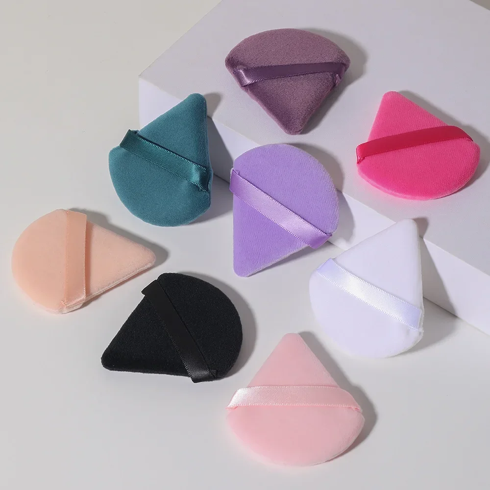 1Pcs Triangle Velvet Powder Puff Pizza Flours Mini Face Makeup Sponge Cosmetics Washable Makeup Tool Lightweight Beauty 2