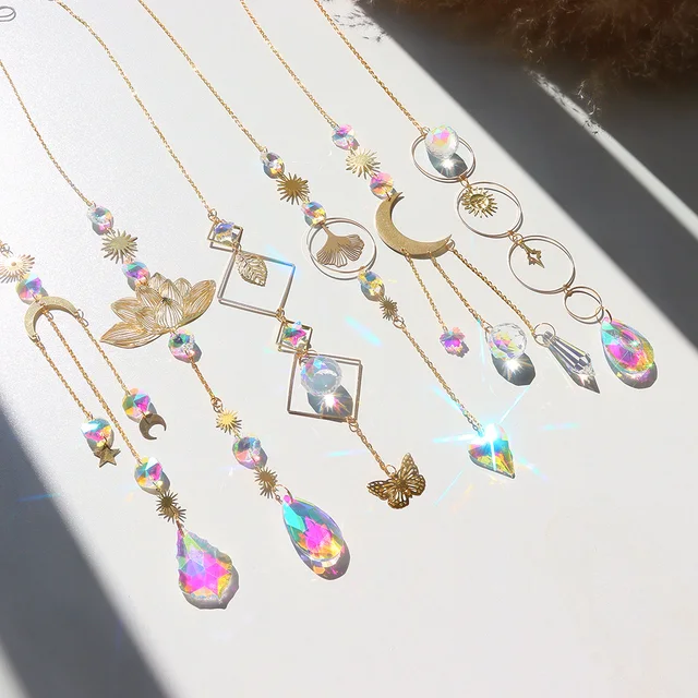 Fém Fénygyűjtemény Medál Kerti Díszek Szivárványos Könnyű Fogó Lótusz Pillangó Hold Ablak Kellékek Otthoni Fali Hálószobához - Image 2