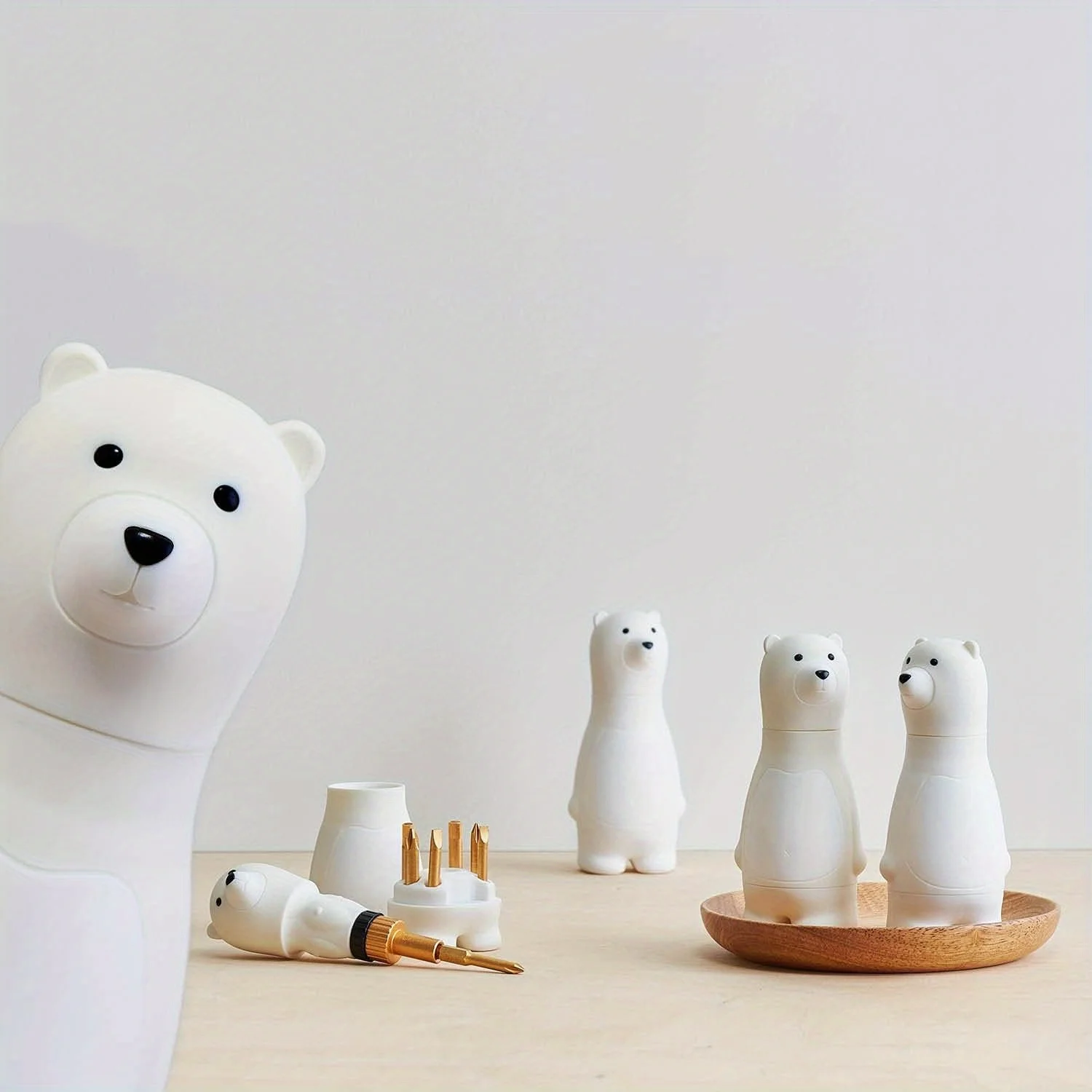 6 in 1 Cartoon Bear Ratcheting Screwdriver Set, Multi-Functional Tool with Lovely Design, Ideal Gift for DIY Enthusiasts