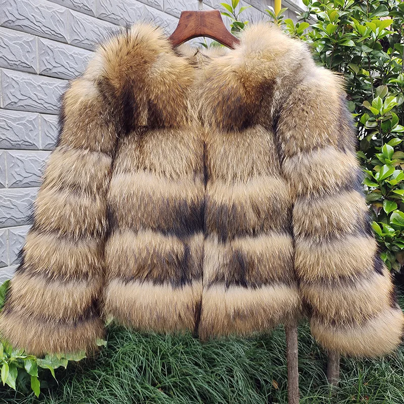 

Fluffy Real Fox Fur Jackets Factory Directly Supply Women Classic Short Style Winter Coat