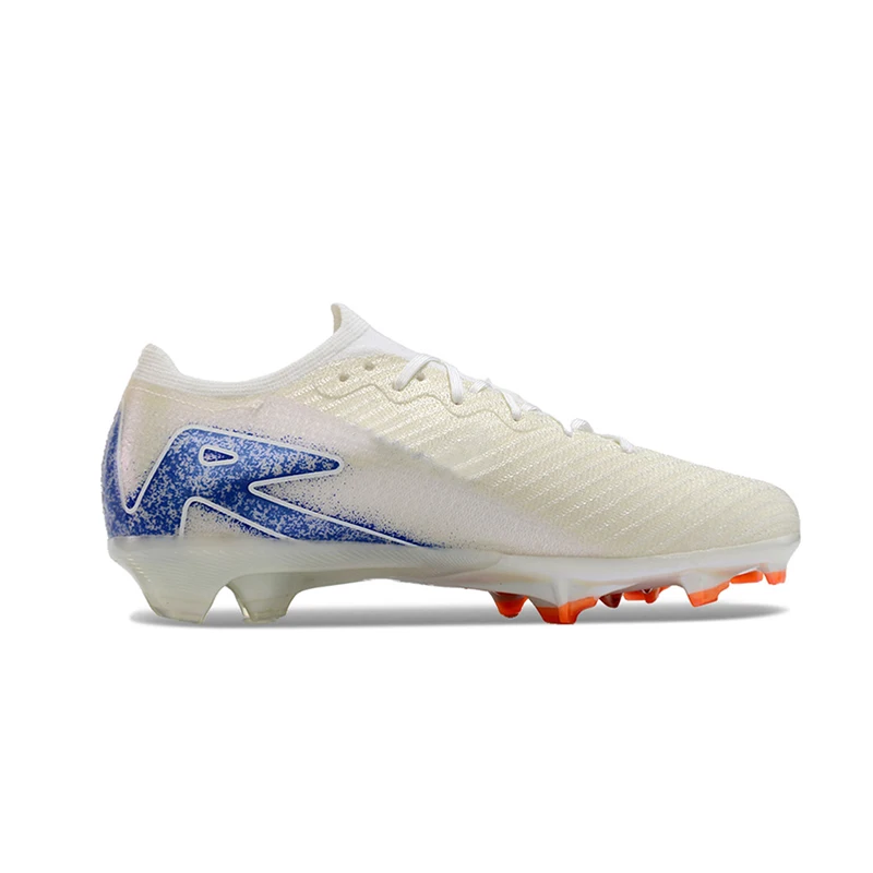 Men Soccer Shoes Breathable Non-Slip Comfortable Training Cleats Ultralight Outdoor Football Boots Grass