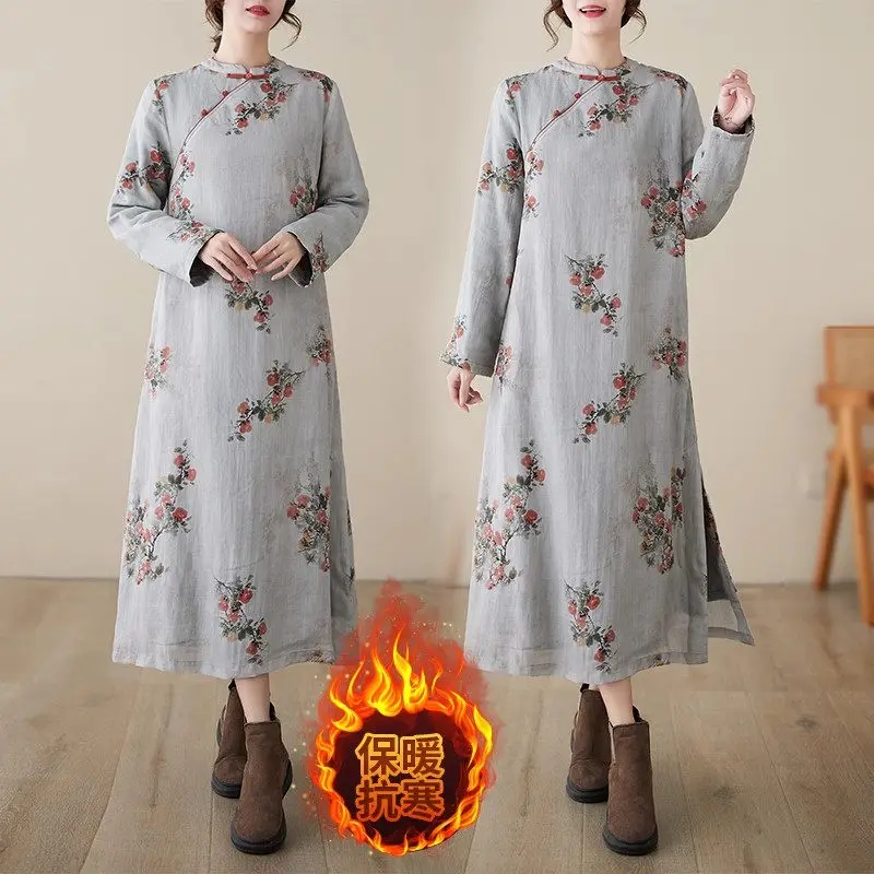 

Chinese Style Standing Collar Flap Button Improved Cheongsam Long Dress Women's Cotton And Linen Plush Dress Casual Robe Z3638