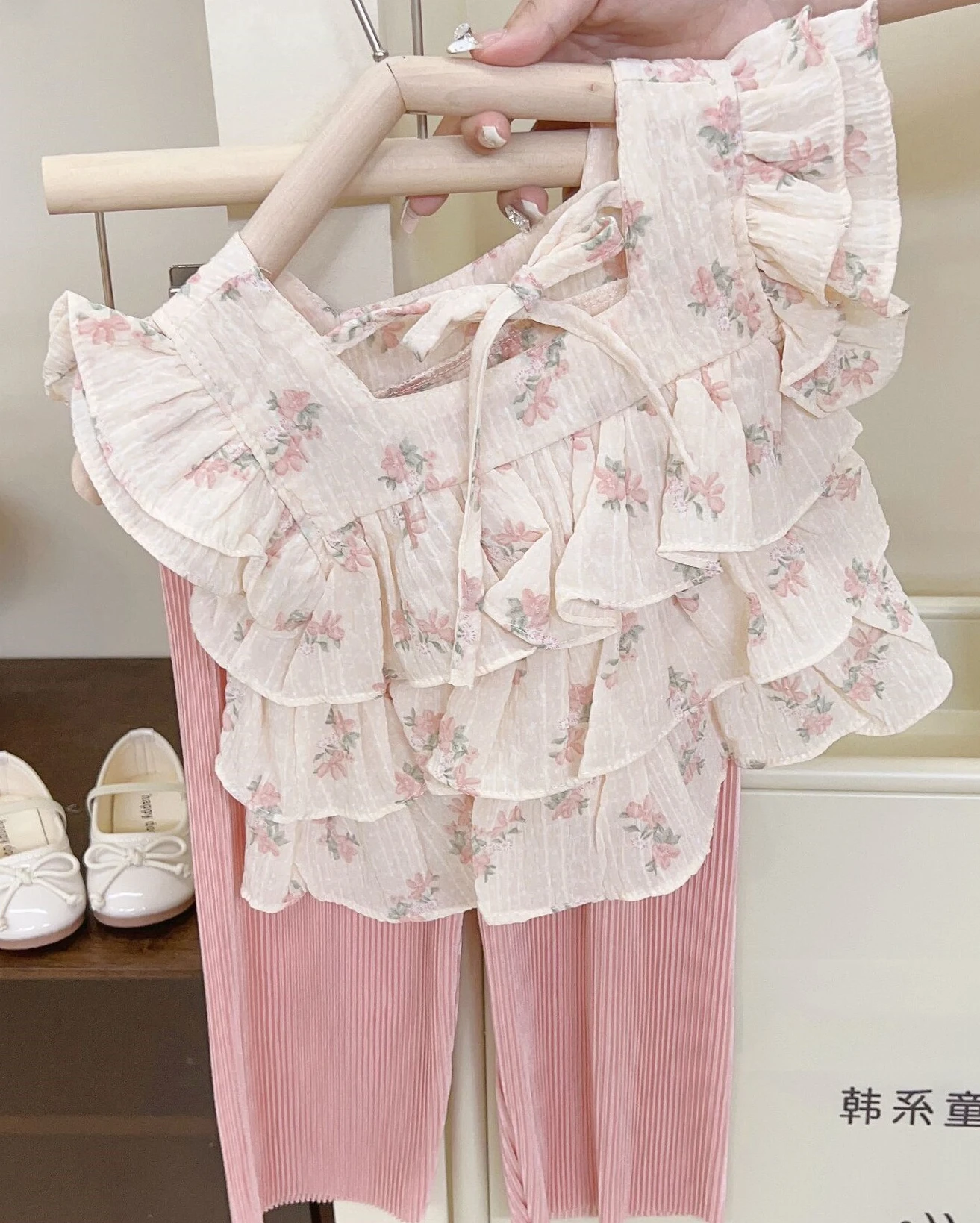 

Girls Summer Set 2024 Fashionable New Childrens Flower T-shirt Womens Summer Pants Two Piece Set Thin Style Baby Girl Clothes