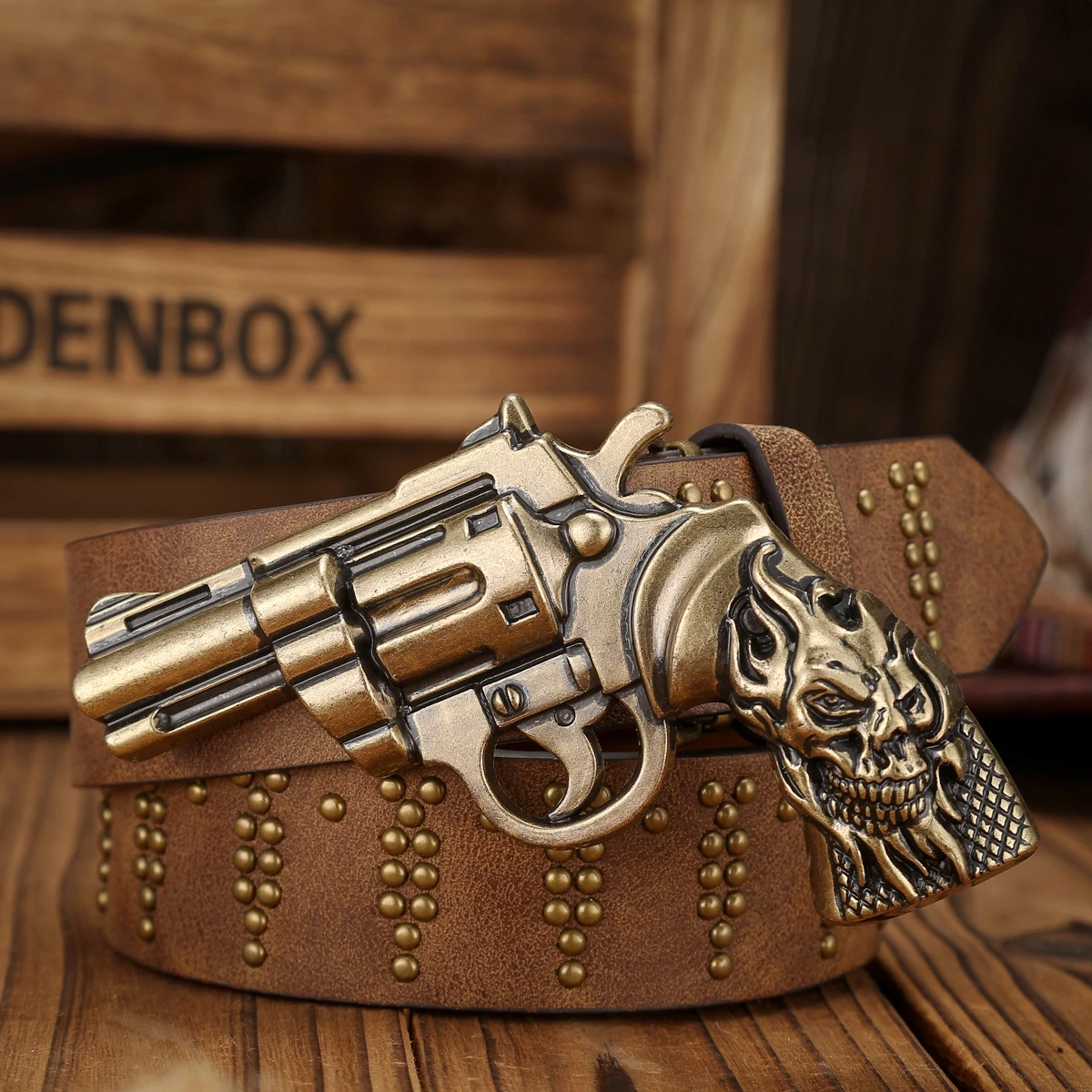 Ein Unisex-Gürtel im Western-Stil aus PU mit Schnallen, im Bohemian-Stil, lässig und retro, geeignet für den täglichen Gebrauch beim Ausgehen.