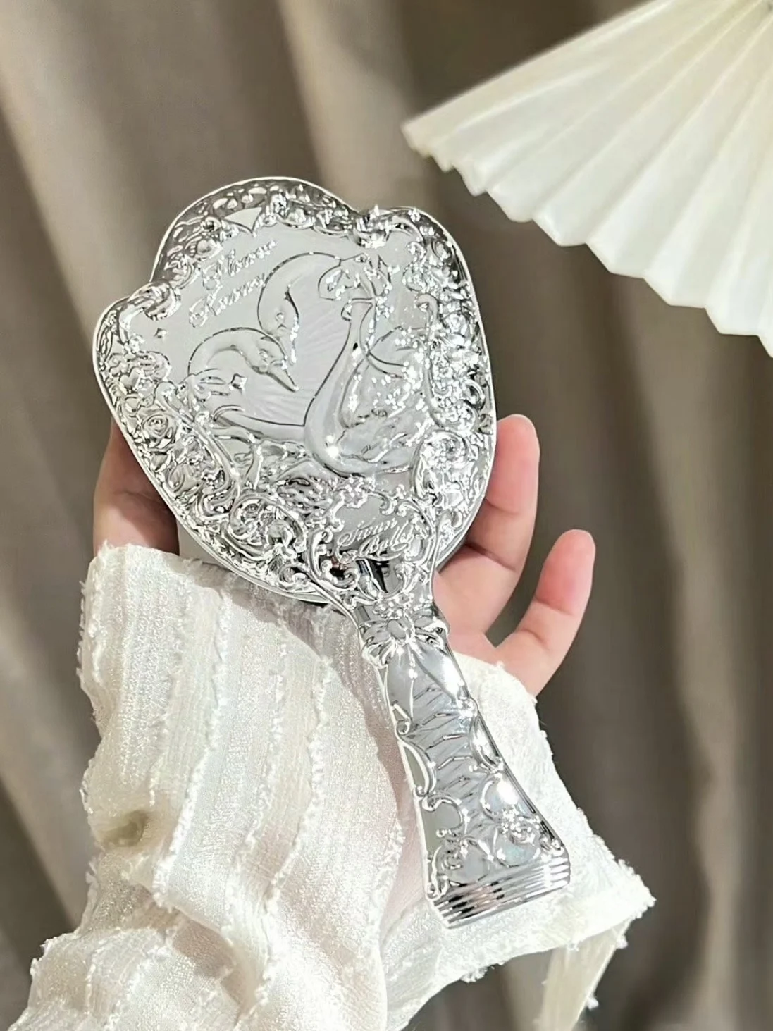 Flower Knows Swan ߷ ø е  귯    ,  Ӹ 