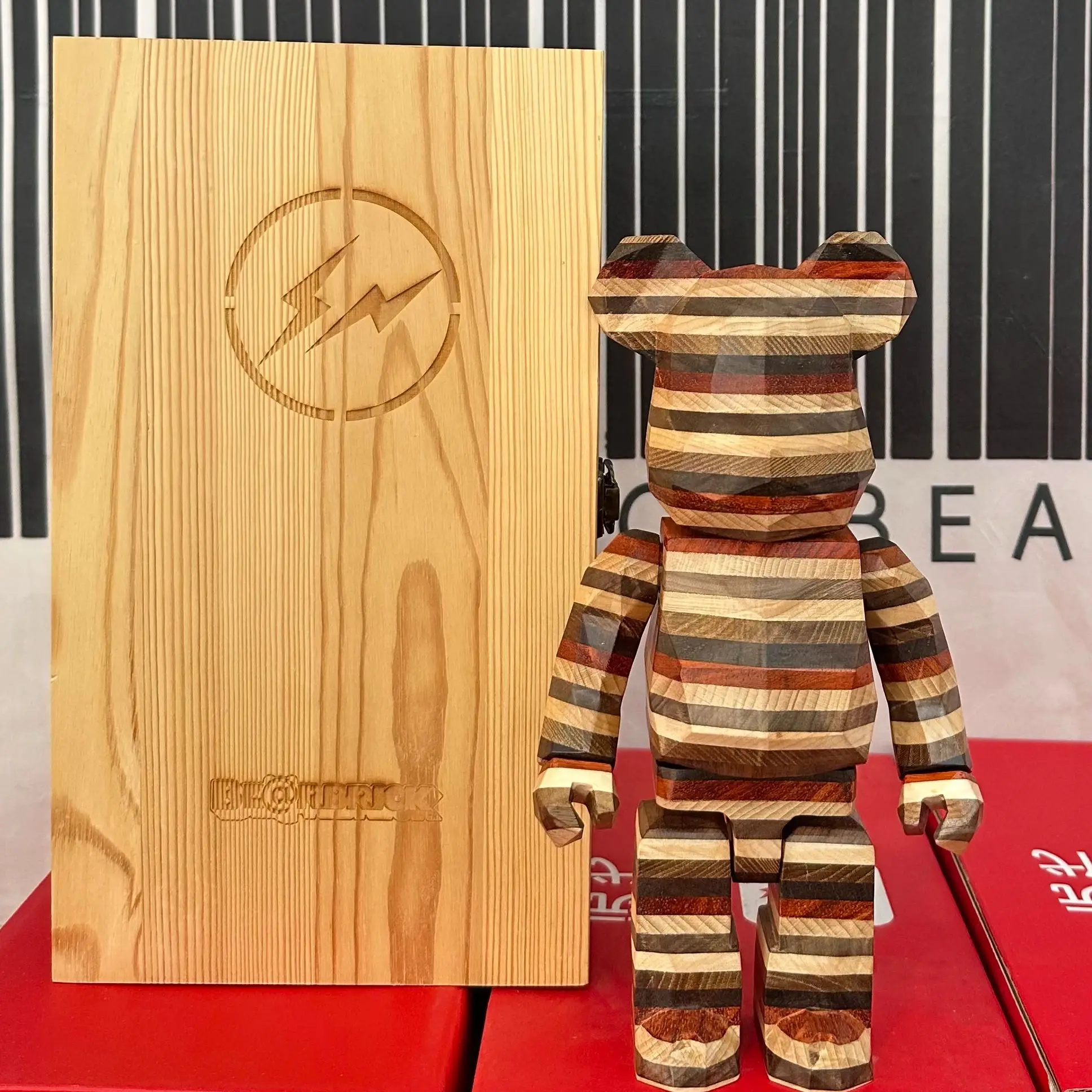 Bearbrick karimoku horizon Karimoku fragmentdesign 400
