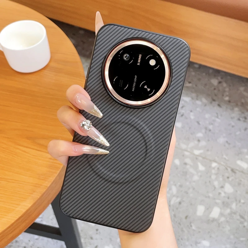 Magnetic Carbon Fiber Pattern PU Leather Wireless Charging Phone Case