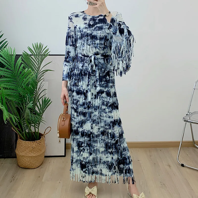 

2023 autumn round collar print long dress blue fringe dress