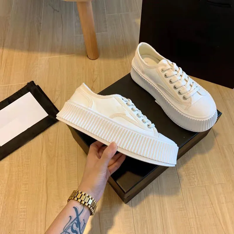 2023 Women's Casual Sneakers New All-match Platform Thick Bottom