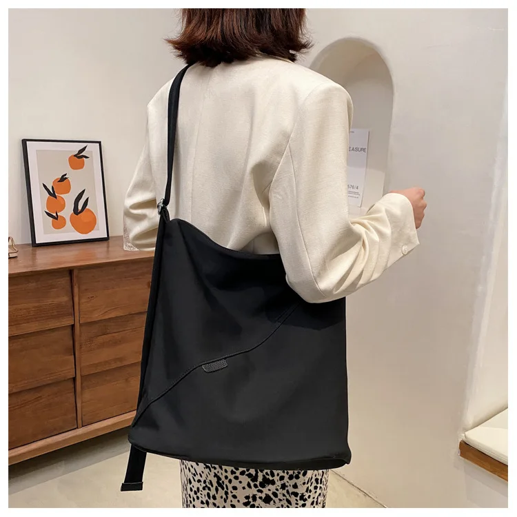 Women's Bags Large Capacity Tote Women's Shoulder Bag Nylon Casual Solid Vintage Crossbody Bags for Women 2022 New Fashion Black Trend Female shoulder bag