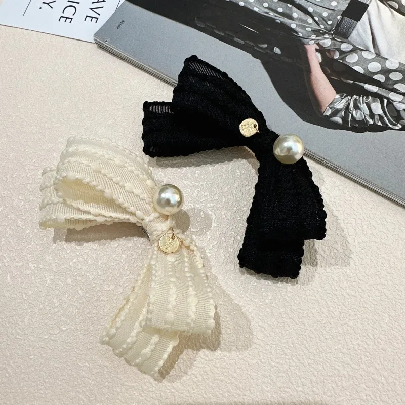Seitliche Haarspangen: Elegante Stoff-Haarspangen mit Perlendetails, Vielseitig für den Täglichen Gebrauch – Detail 9