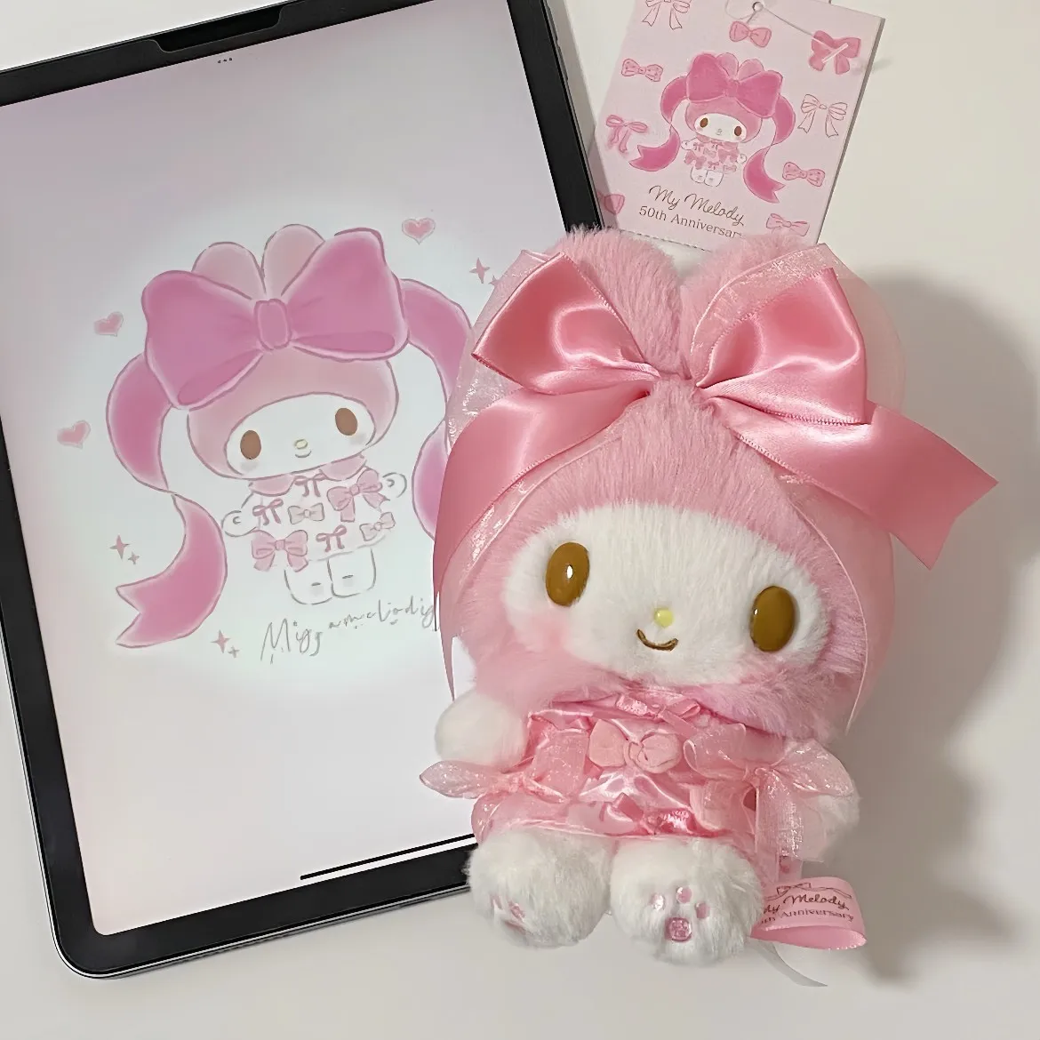 マイメロディ 50周年記念 ぬいぐるみキーホルダー 50周年記念 マイメロディ ぬいぐるみキーホルダー 限定版 かわいい