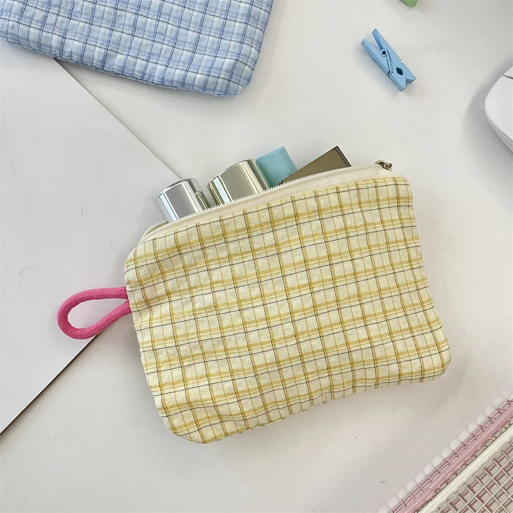 Kleine karierte Reise-Kosmetik-Lippenstift-Schlüsselkarte, Datenkabel, tragbare Aufbewahrungstasche, Mädchen-Make-up-Handtaschen, Geldbörse, Taschen, Organizer – Detail 4