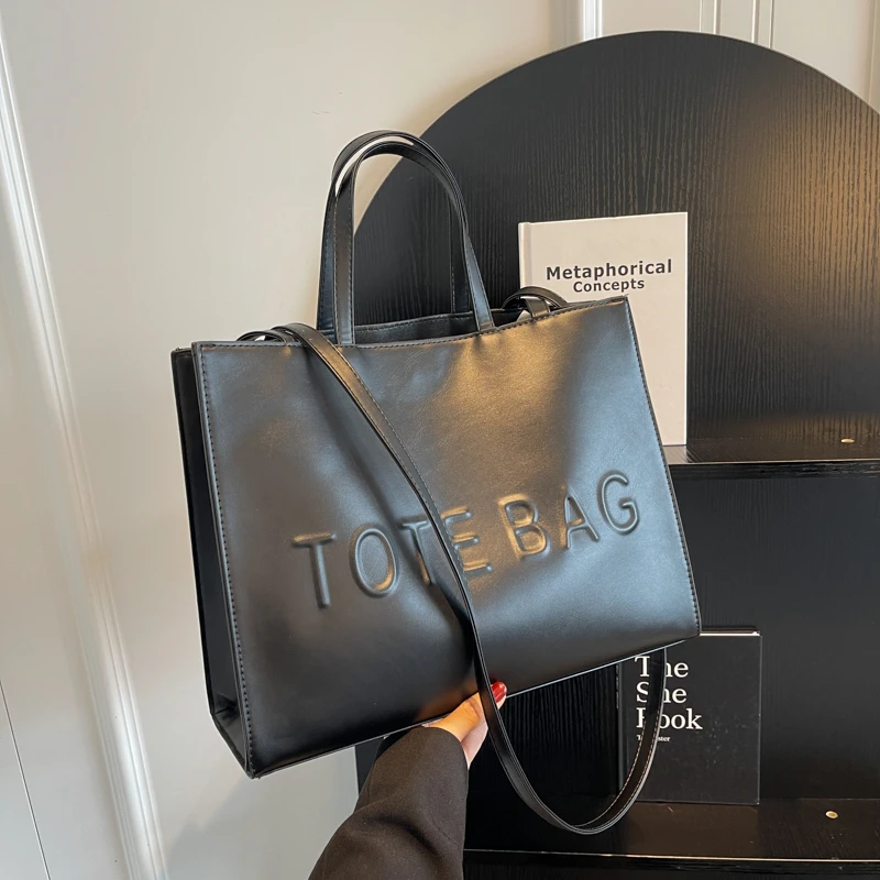 PlatiNum Designer Tote Bag Functional Design
